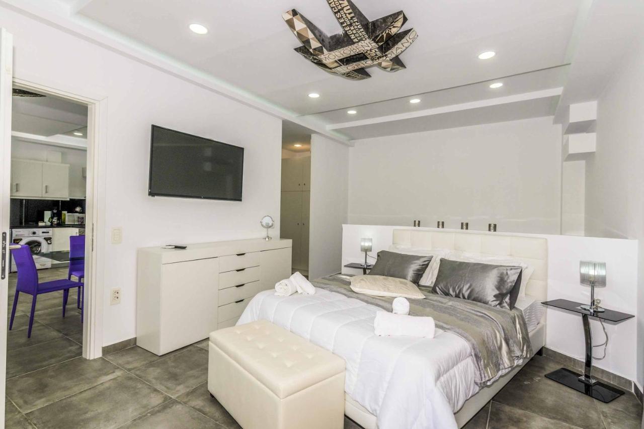 Amare La Vita Villa By Solmar Villas พลานอส ภายนอก รูปภาพ